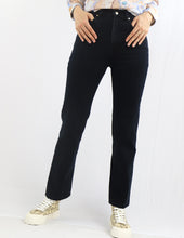 Load image into Gallery viewer, Straight Leg Jeans