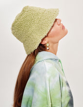 Load image into Gallery viewer, Daisy Earrings