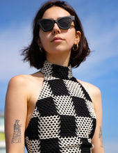 Load image into Gallery viewer, Hourgrass Black