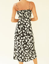 Load image into Gallery viewer, Violet Dress